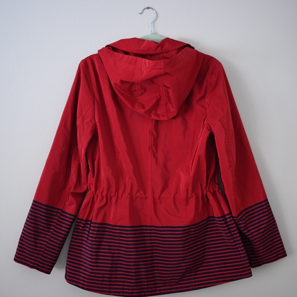 Charter Club Women’s Medium Red and Navy Striped Water Resistant Utility Jacket - Picture 4 of 12